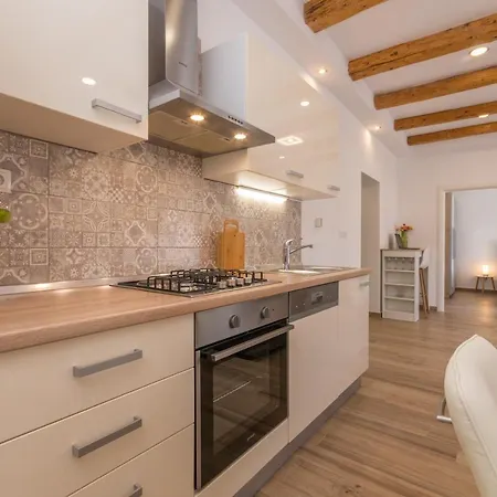 Bonaca - 10m To The Sea Apartment Grebaštica