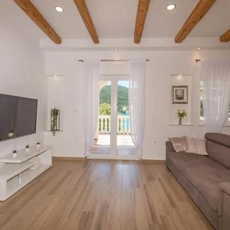 Bonaca - 10m To The Sea Apartment *
