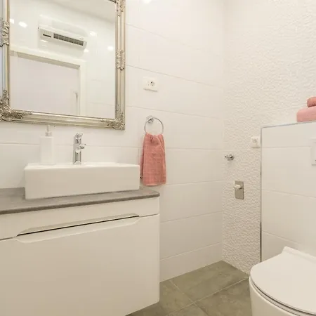 Apartment Bonaca - 10m To The Sea