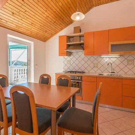 Bonaca - 10m To The Sea Apartment